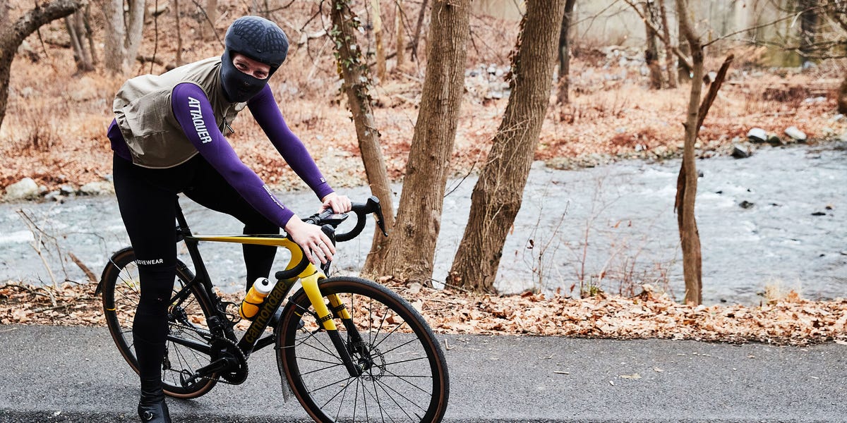 5 Essentials That Make Outdoor Winter Cycling Easier Than the Indoor Trainer