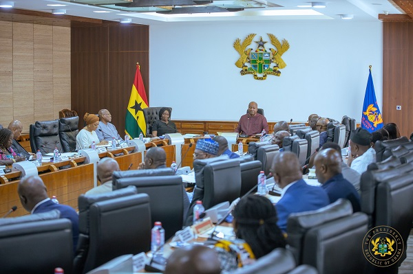 President Mahama summons Cabinet over cocoa sector crisis