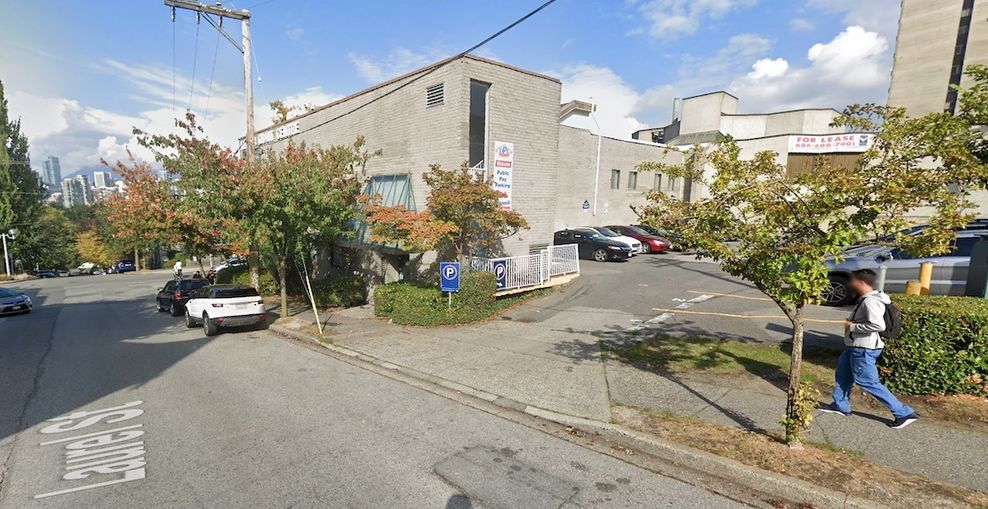 896 West 8th Avenue 2412 Laurel Street Vancouver hotel