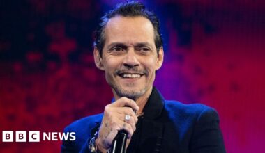 Marc Anthony says the way Beckham feud has played out is 'hardly the truth' - BBC