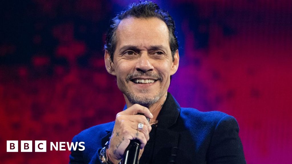 Marc Anthony says the way Beckham feud has played out is 'hardly the truth' - BBC