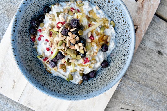Overnight oats are an easy option for make-ahead breakfasts.