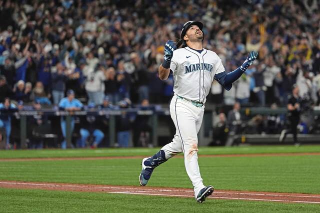 Joe Starkey’s Cup of Joe: The Pirates whiffed on Eugenio Suarez