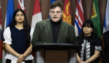 New report says youth should help guide Ottawa's campaign against online exploitation