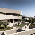 Courtesy of Alhumaidhi Architects Shell House / Alhumaidhi Architects - Image 2 of 22