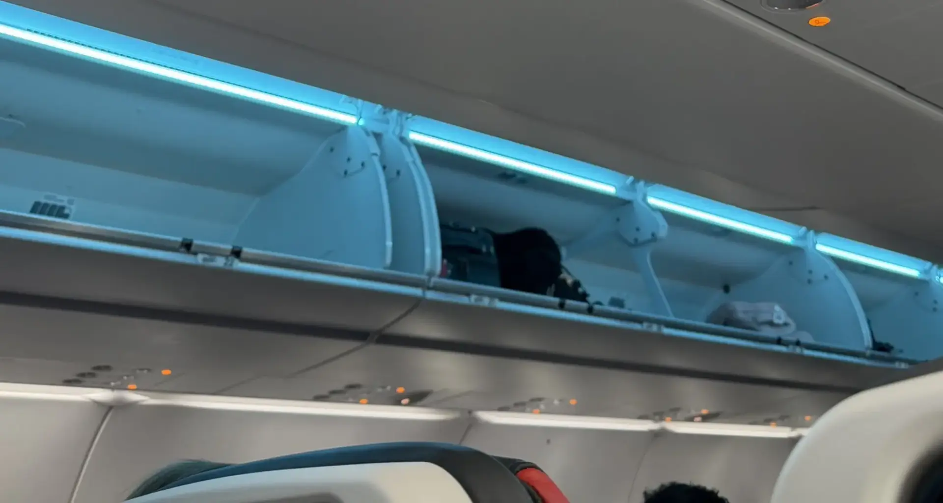 ‘Make it make sense,’ Travellers are frustrated about Air Canada’s overhead bin rules