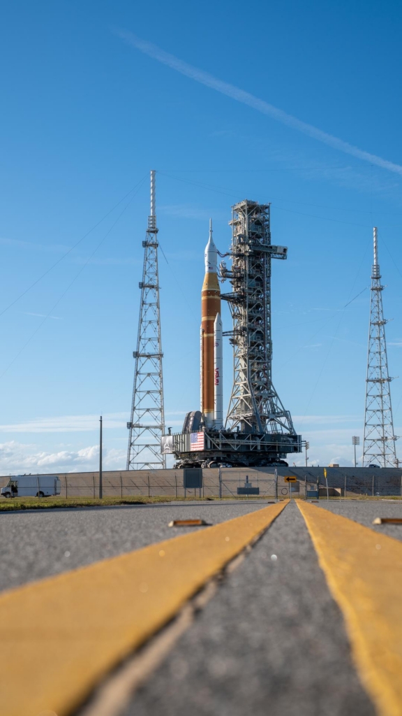 Artemis II rolls back to the workshop