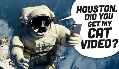 Astronaut Phones Ts2