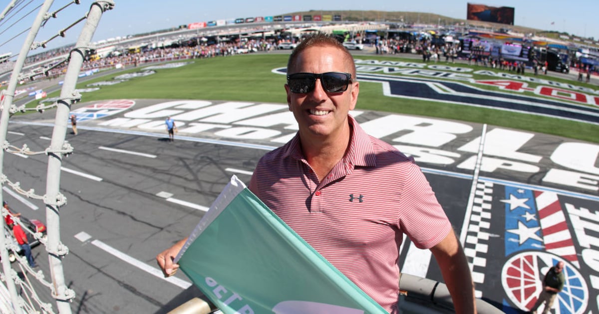 Nascar driver Greg Biffle wasn’t flying aeroplane in fatal crash