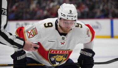 Panthers' Sam Bennett exits with upper-body injury vs. Sabres