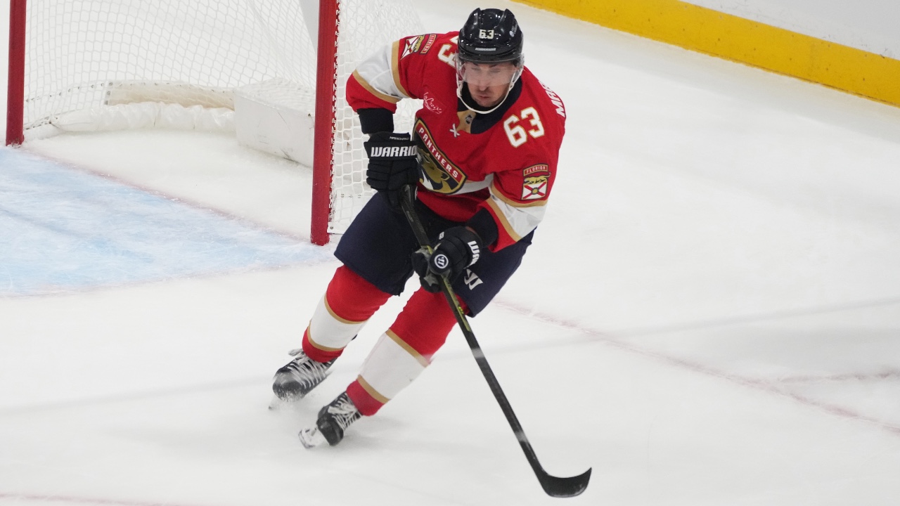 NHL Roundup: Marchand's shootout goal lifts Panthers over Bruins