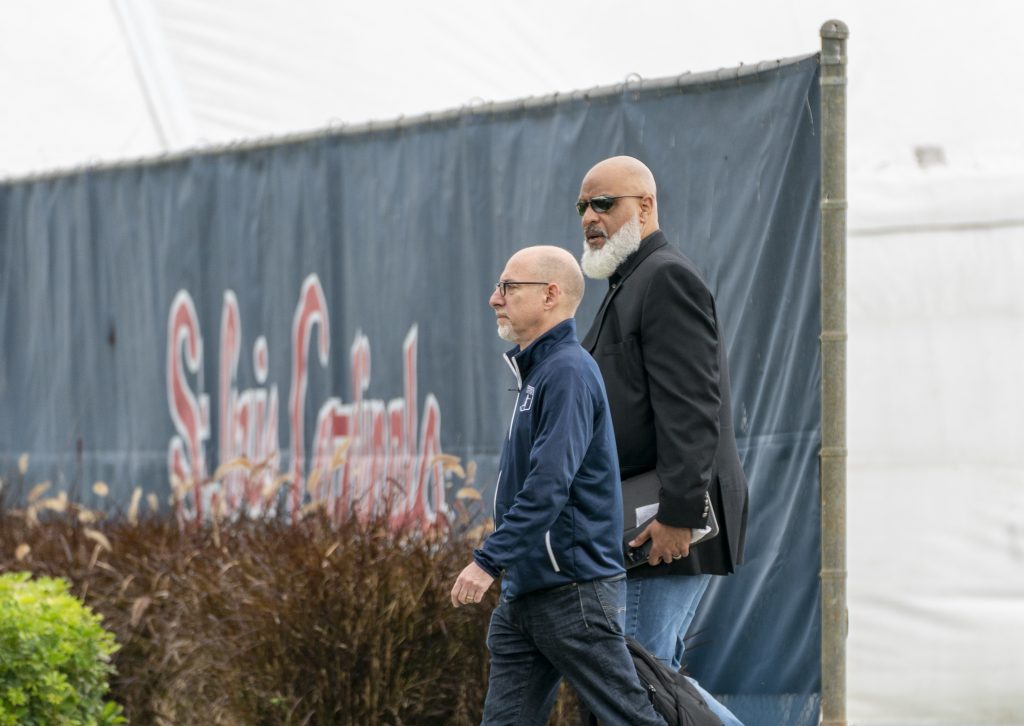 The Opener: MLBPA, Free Agents, Braves