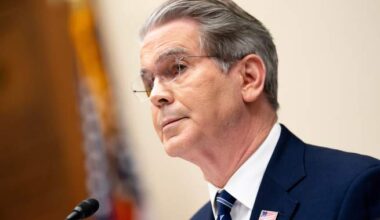 U.S. would ‘absolutely not’ drop all tariffs if Canada did same: Bessent - National