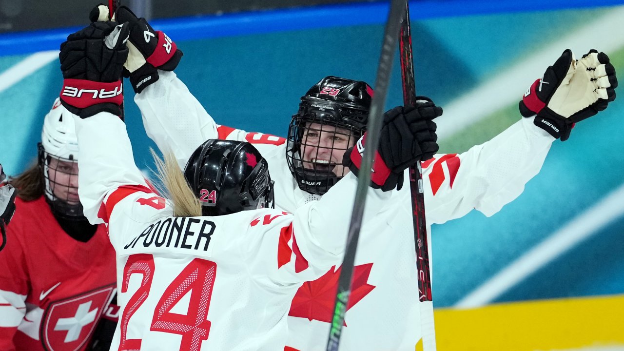 Fillier helps Canada open women's hockey tournament with win over Switzerland