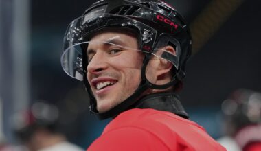 Canada's men's hockey team begins quest for gold