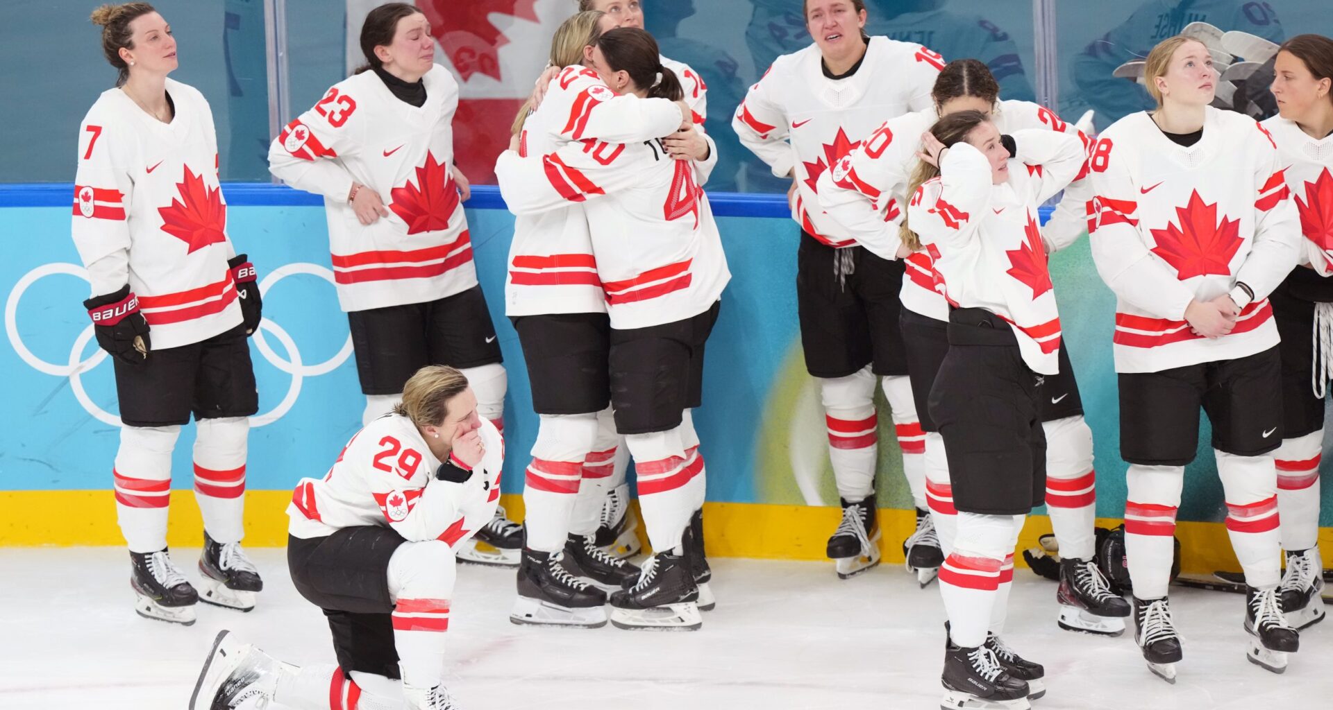Montreal fans face hockey heartbreak after Canada loss to U.S. in Olympic women’s final