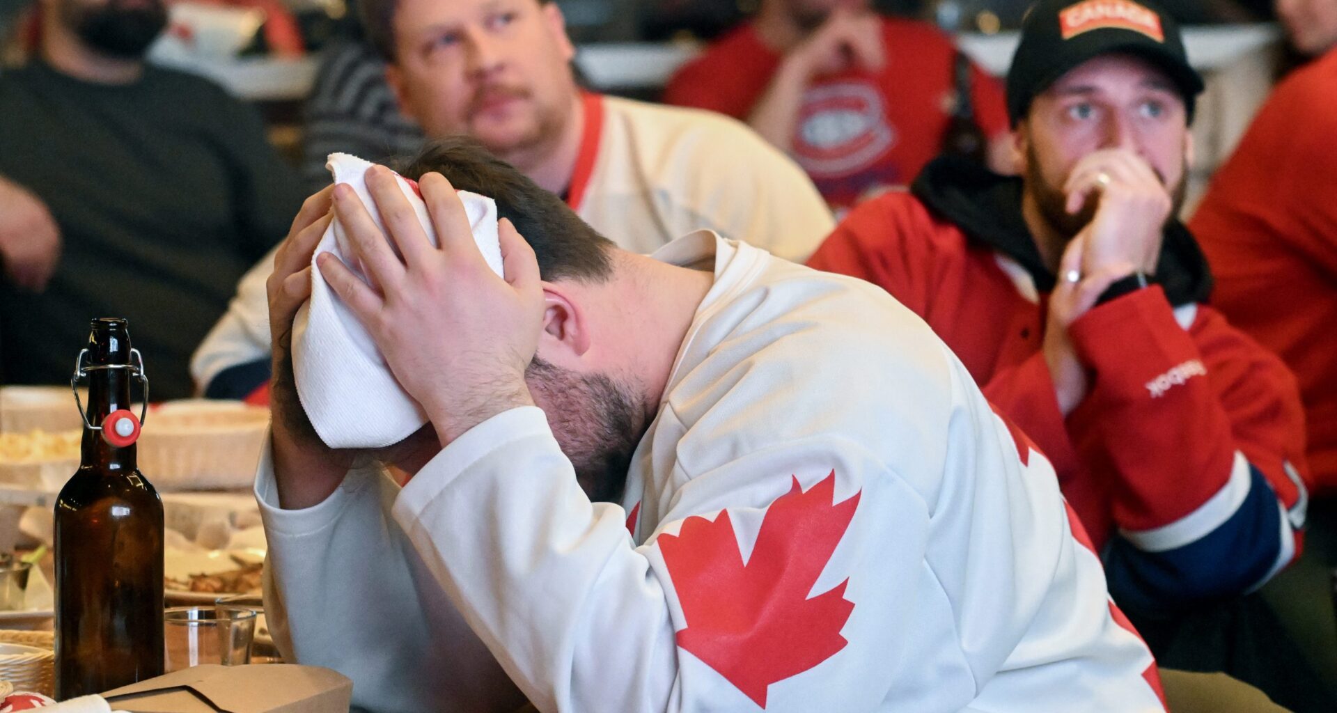 Canadian fans mourn gold-medal hockey loss