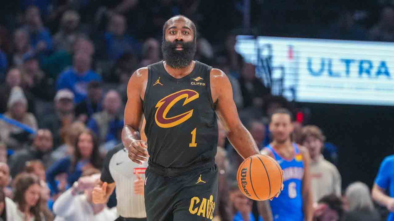 Cavaliers' Harden out vs. Bucks after breaking right thumb