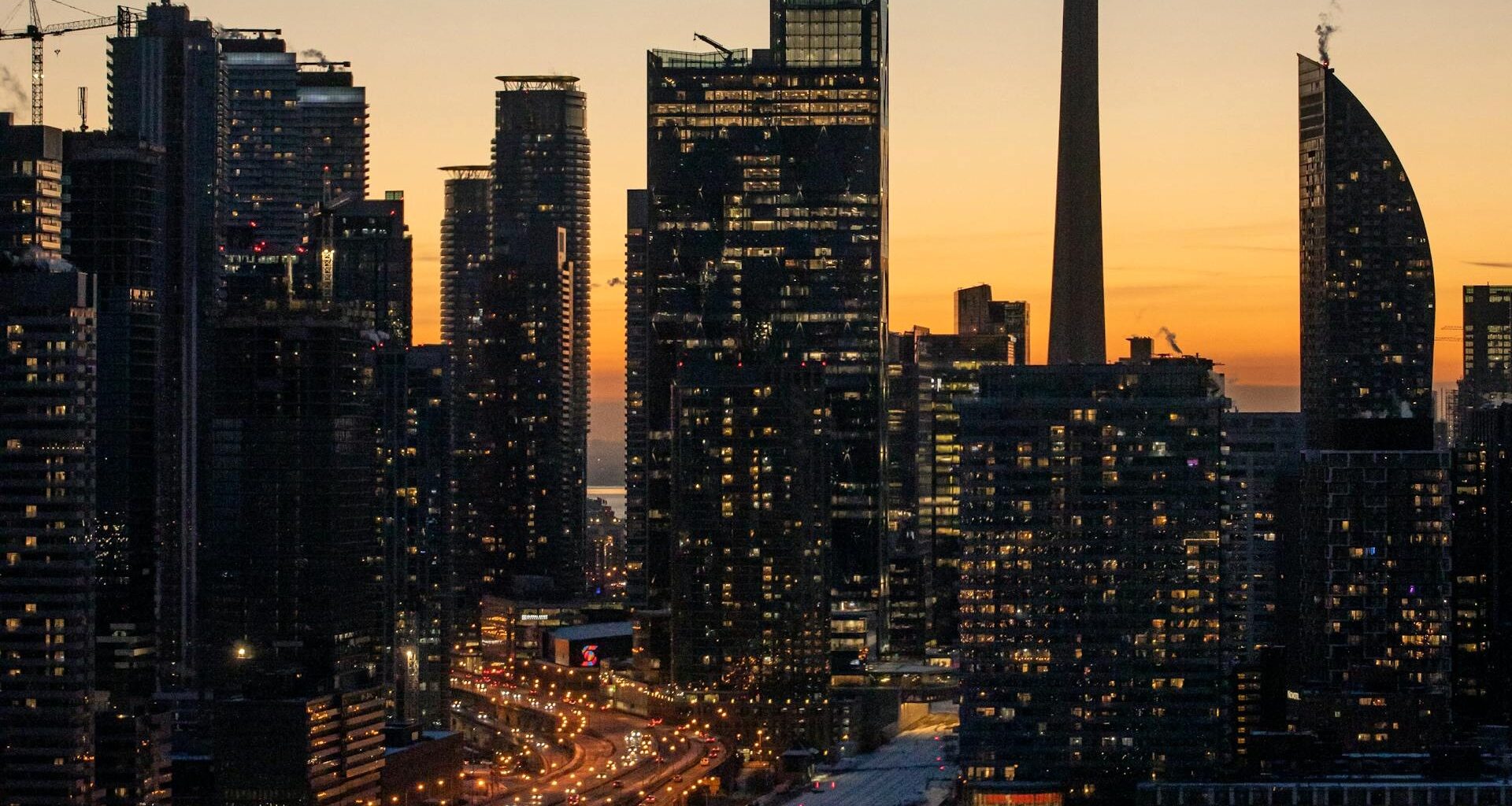 Canadian Job Vacancies: Alberta Surges, Ontario Matches Nunavut Lows