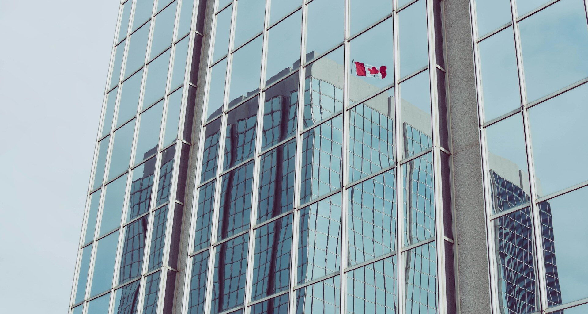 Canadians Fear Inflation Rising, Credit Cards Used As Cash Flow: TransUnion