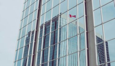 Canadians Fear Inflation Rising, Credit Cards Used As Cash Flow: TransUnion