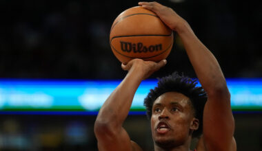 Bulls' Sexton fined $35K for inappropriate hand gesture in loss to Nets