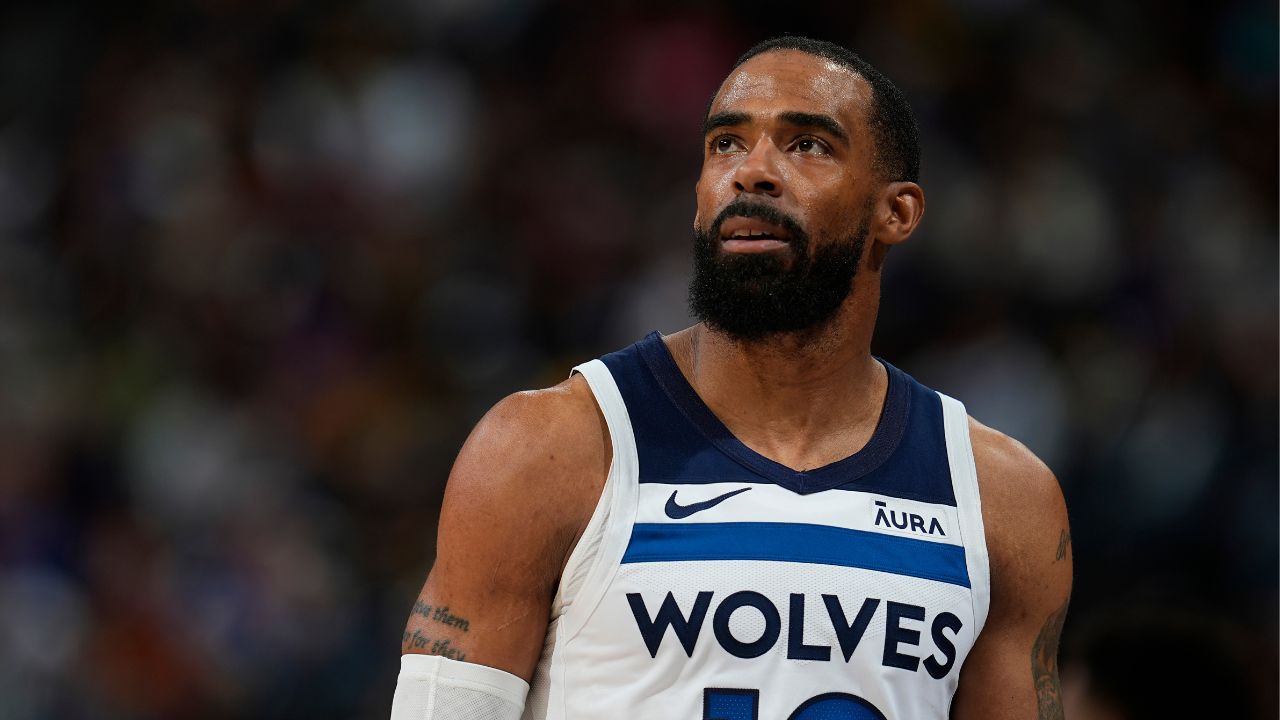 Report: Conley plans to re-sign with Timberwolves after release from Hornets