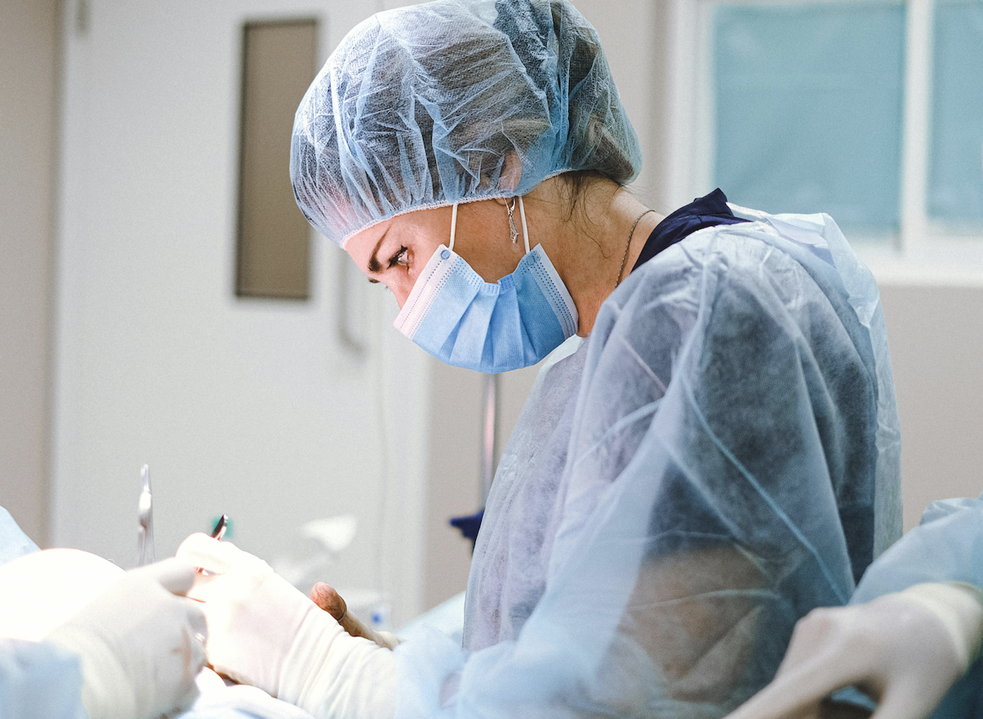 More than 1,500 Manitobans sought medical care outside Canada amid long wait times, report says