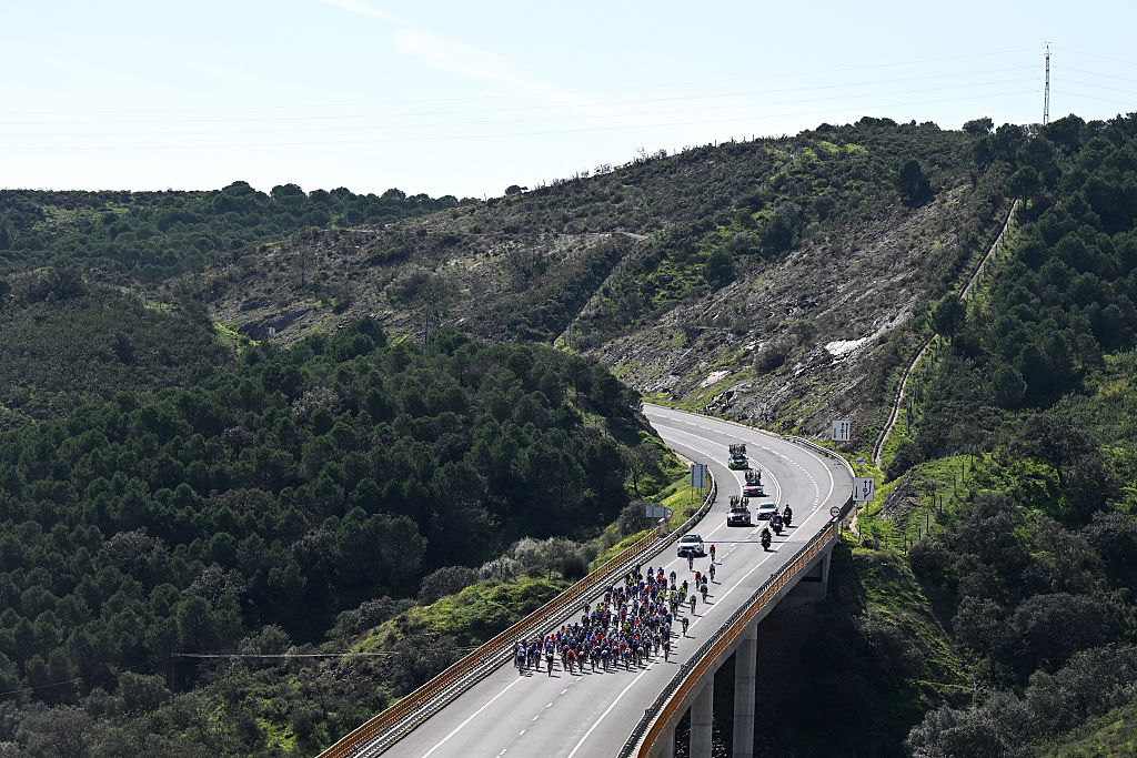 TAVIRA, PORTUGAL - FEBRUARY 18: A general view of the peloton competing during the 52nd Volta ao Algarve em Bicicleta 2026 - Stage 1 a 183.5km stage from Vila Real de Santo Antonio to Tavira on February 18, 2026 in Tavira, Portugal. (Photo by Dario Belingheri/Getty Images)