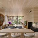Lakeside Residence / Disbrow Iannuzzi - Interior Photography, Dining room, Wood