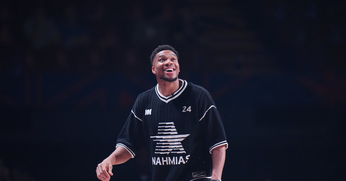 Giannis Antetokounmpo addresses Bucks commitment, title drive