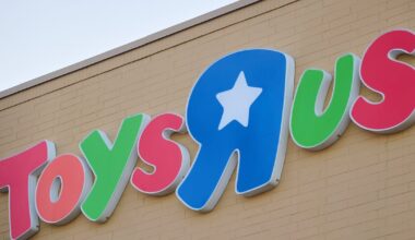 Toys "R" Us Canada on cusp of closing more locations: court filings
