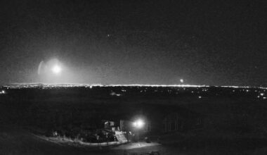 Albertans, observers spot fireball shooting through morning sky