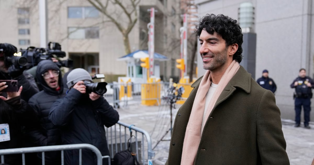 Blake Lively, Justin Baldoni go to New York court to avoid trial