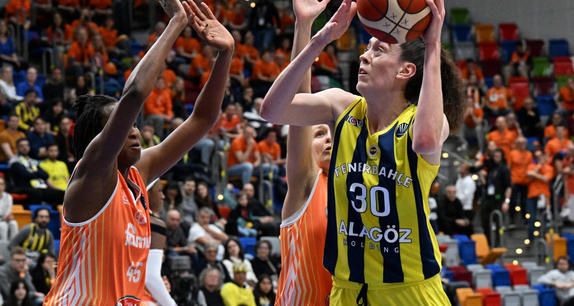 WNBA Star Breanna Stewart Signs with EuroLeague Team Fenerbahçe as CBA Talks Linger