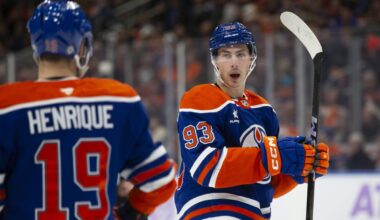 How can the Edmonton Oilers solve their predicament at No. 3 centre?