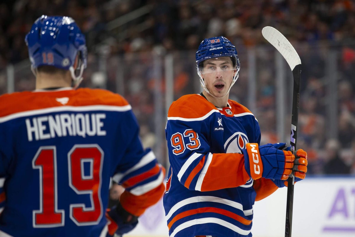 How can the Edmonton Oilers solve their predicament at No. 3 centre?