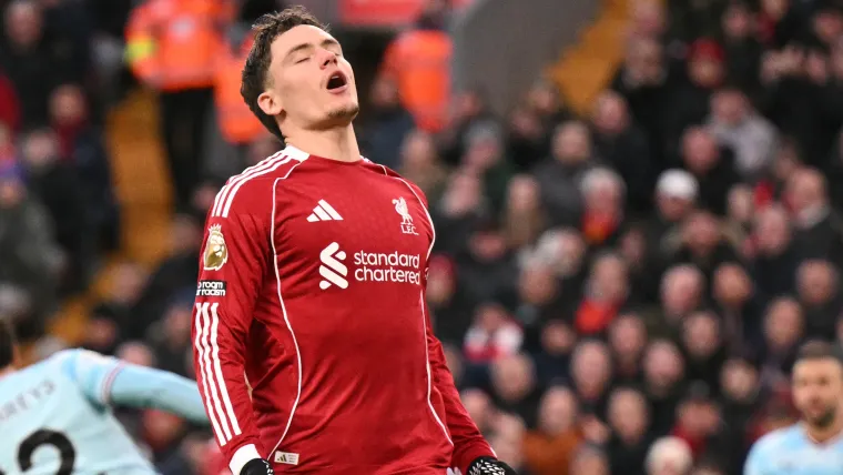 ฟลà¸à¹€à¸£à¸µà¸¢à¸™ เวียตซ์ ในสีเสื้à¸à¸‚à¸à¸‡ ลิเวà¸à¸£à¹Œà¸žà¸¹à¸¥