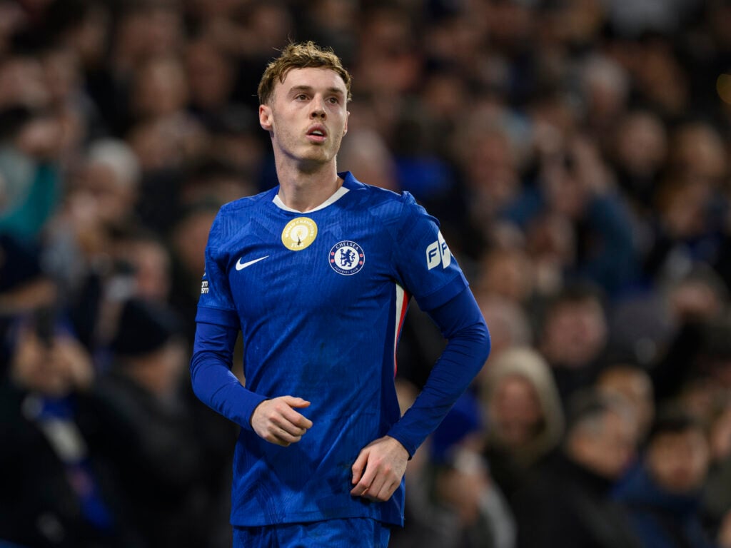 Cole Palmer in Chelsea kit.