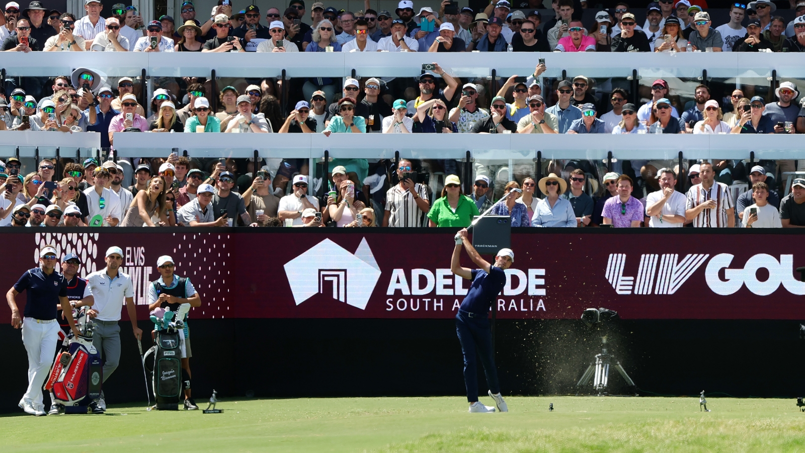 Elvis free to play on both European tour and LIV - News