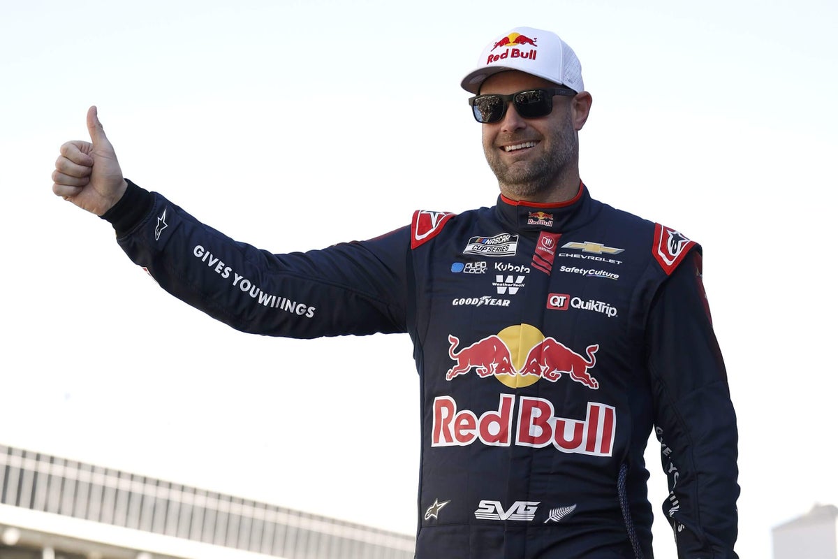NASCAR odds, predictions for DuraMax Grand Prix at COTA: Shane van Gisbergen’s white whale