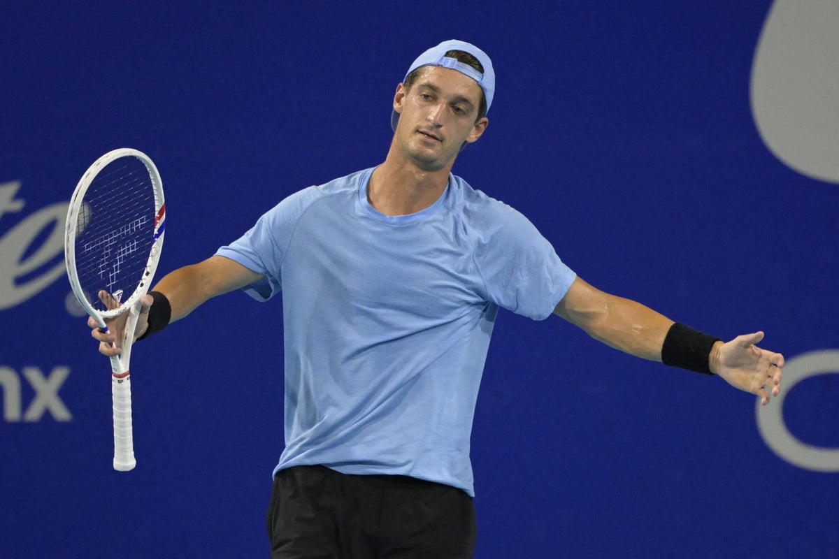 Tennis player loses match on point penalty for slow play as returner