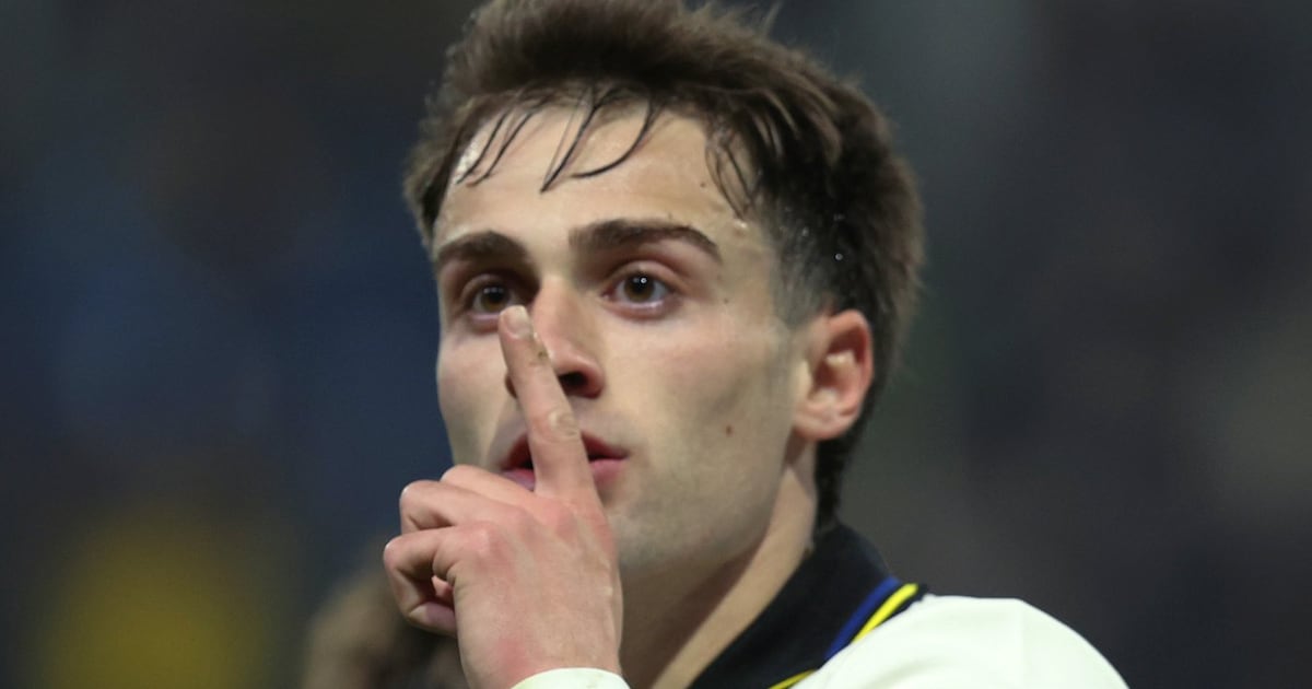 Gaetano Oristanio's late goal cancels stunning Michael Folorunsho strike as Parma draw with Cagliari