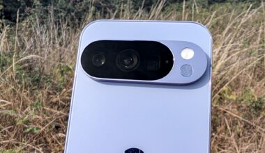 'For a while I thought it was rocks hitting my windshield': Pixel owners share their popping sound horror stories