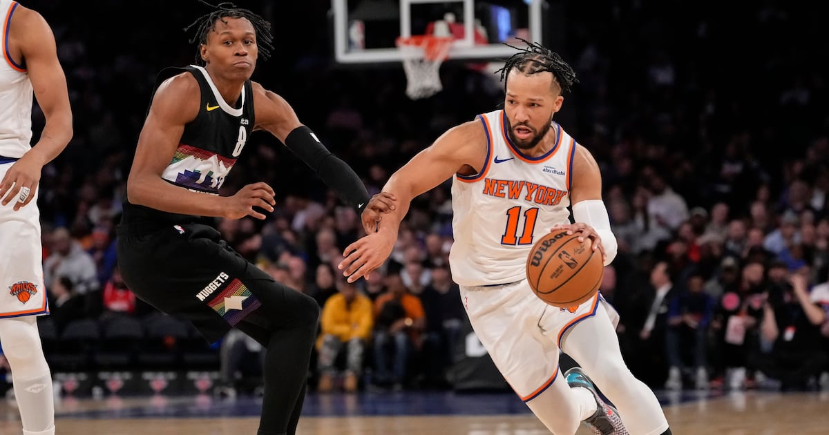 New York Knicks outlast Denver Nuggets in double-OT for their eighth straight victory
