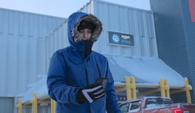 ‘Bizarre’ changes to Amazon Hub in Iqaluit leave customers in dark