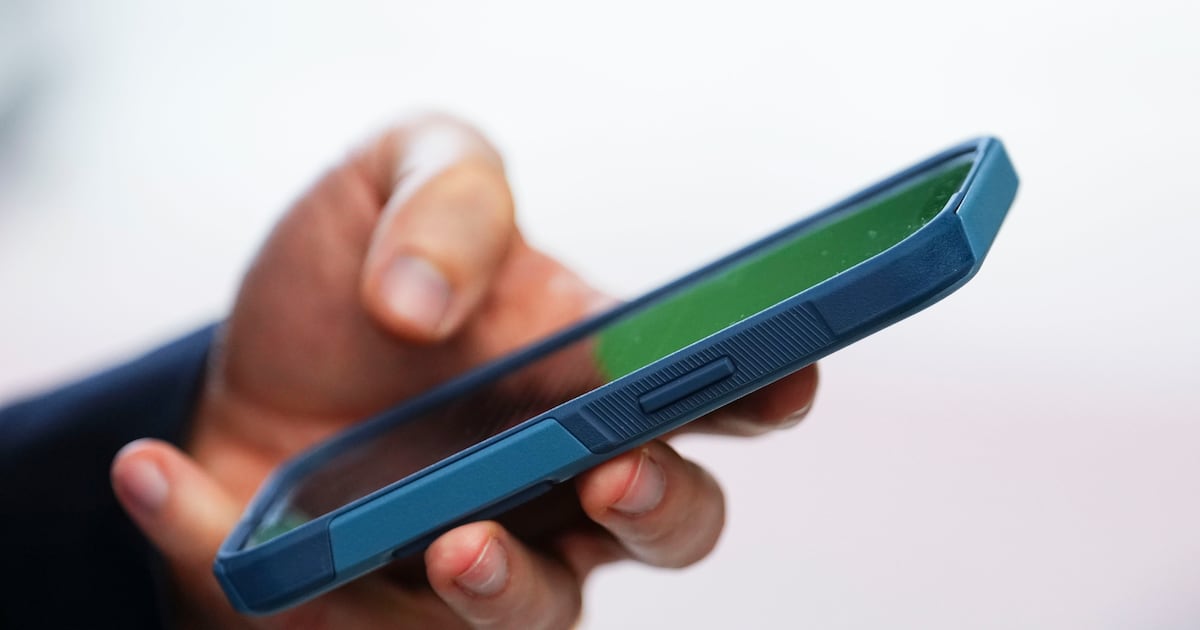 Cellphone thefts in Toronto surging, according to new data