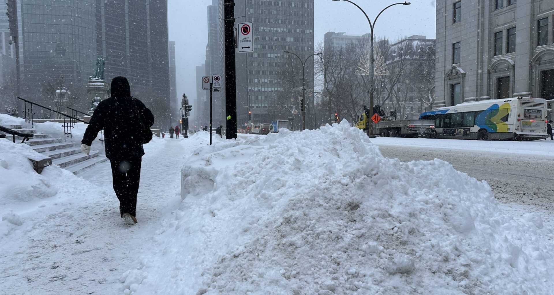Roller-coaster forecast delivers flurries, rain and a flash of spring in Montreal