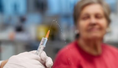 Study: Recombinant zoster vaccine is associated with a reduced risk of dementia. Image Credit: Halfpoint / Shutterstock