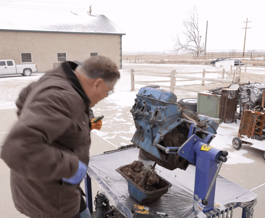 Is Rebuilding This Jeep V-6 Daunting After All?